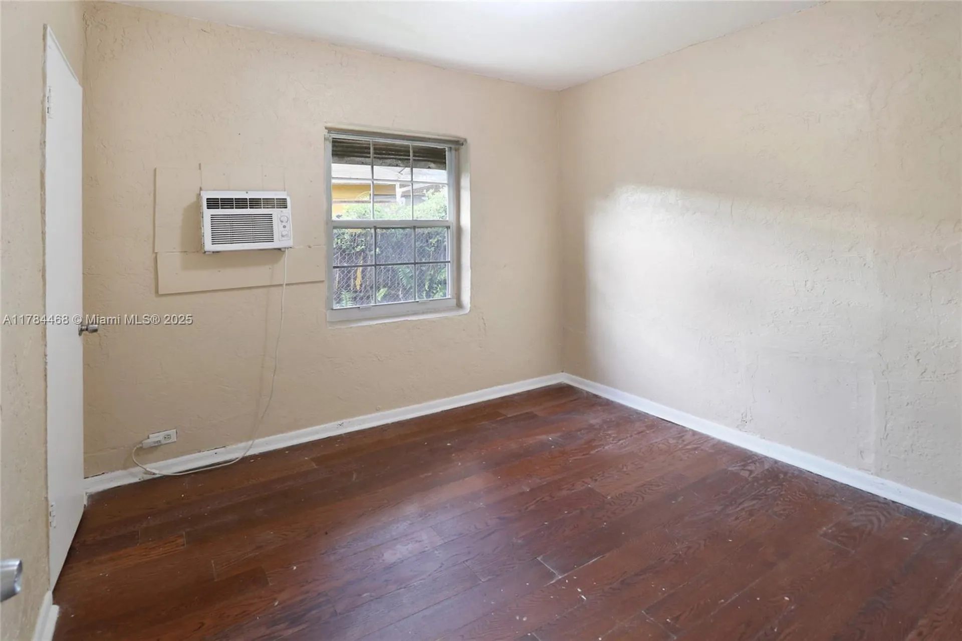 723 NW 15th Way Fort Lauderdale FL 33311