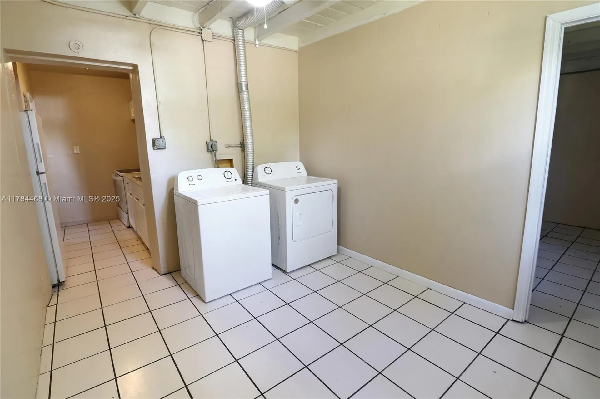 723 NW 15th Way Fort Lauderdale FL 33311