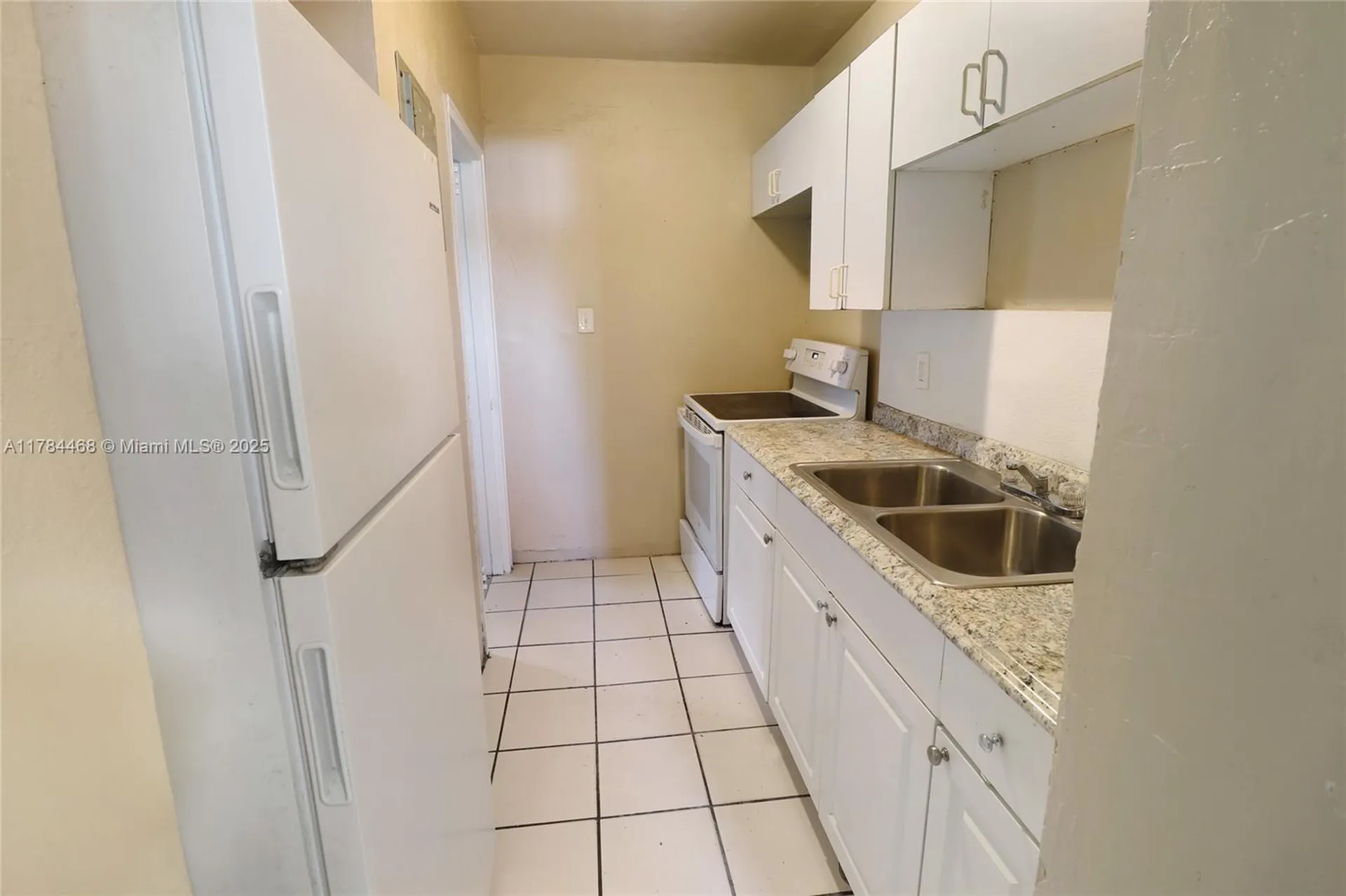 723 NW 15th Way Fort Lauderdale FL 33311