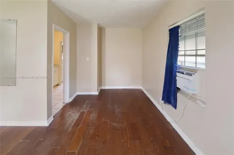 723 NW 15th Way Fort Lauderdale FL 33311