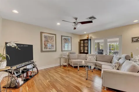 15801 SW 77th Court Palmetto Bay FL 33157