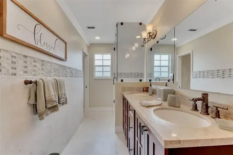 15801 SW 77th Court Palmetto Bay FL 33157