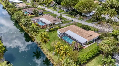 15801 SW 77th Court Palmetto Bay FL 33157