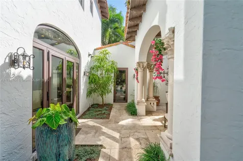 1511 Alegriano Avenue Coral Gables FL 33146
