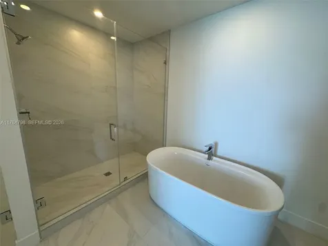 17550 Collins Avenue Sunny Isles Beach FL 33160