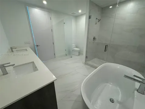 17550 Collins Avenue Sunny Isles Beach FL 33160