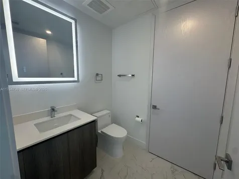 17550 Collins Avenue Sunny Isles Beach FL 33160