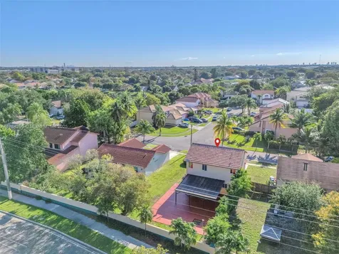 1300 SW 88th Way Pembroke Pines FL 33025