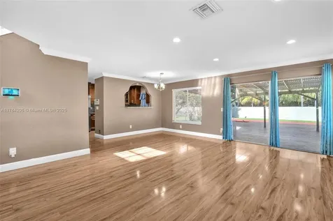 1300 SW 88th Way Pembroke Pines FL 33025