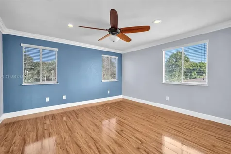 1300 SW 88th Way Pembroke Pines FL 33025