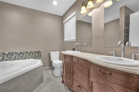 1300 SW 88th Way Pembroke Pines FL 33025
