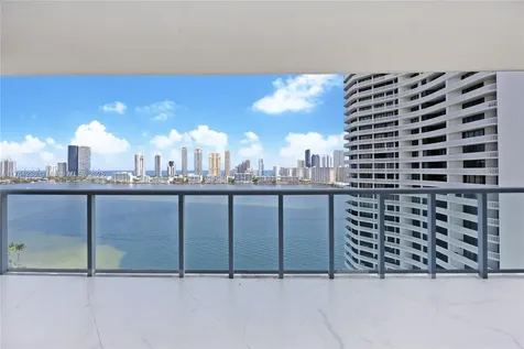 4000 Island Boulevard Aventura FL 33160