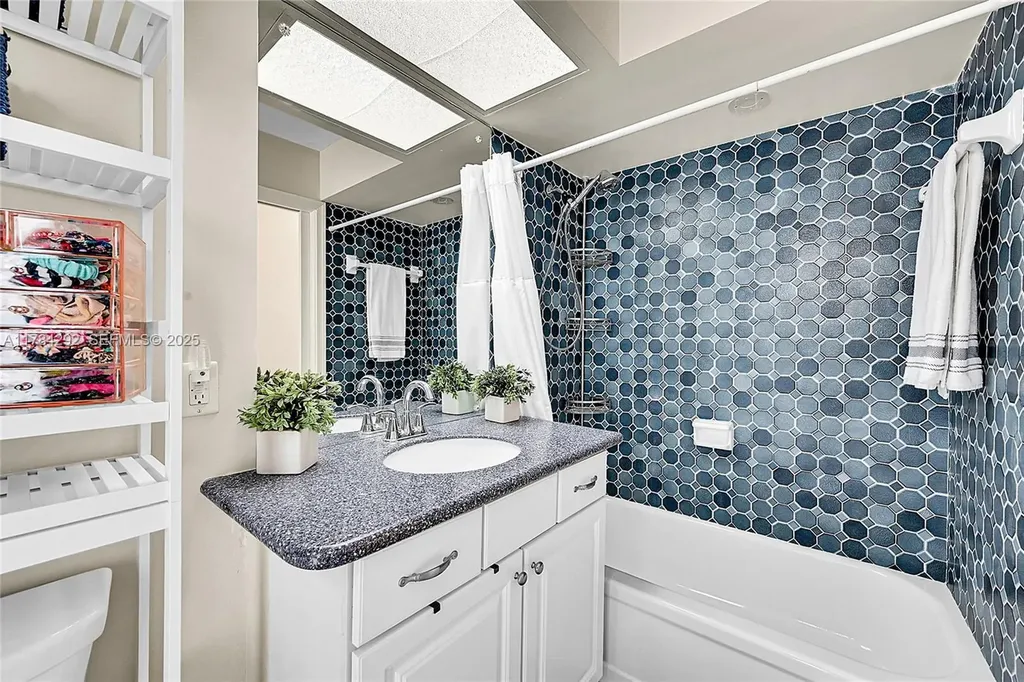 2133 NE 63rd Court Fort Lauderdale FL 33308