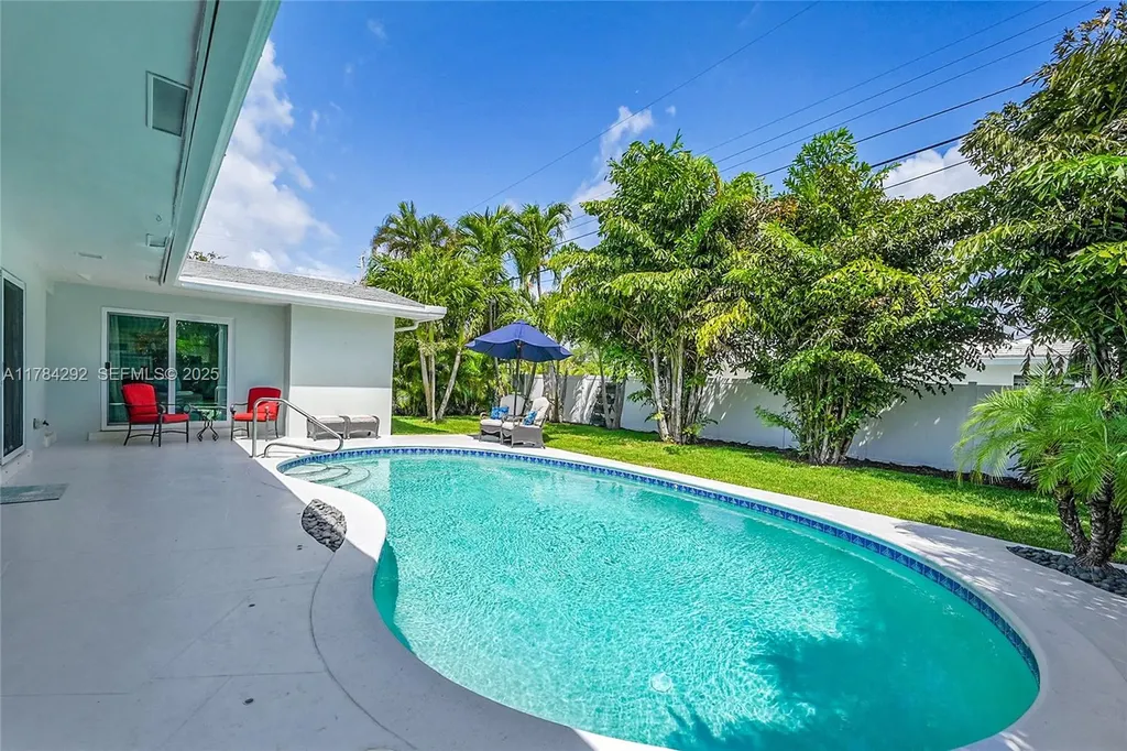 2133 NE 63rd Court Fort Lauderdale FL 33308