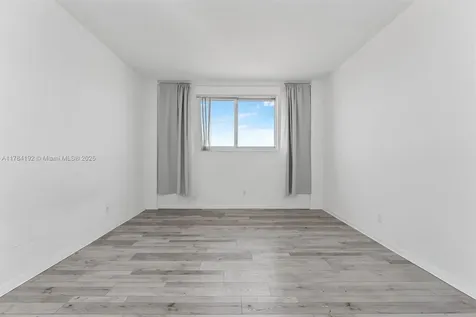 19380 Collins Avenue Sunny Isles Beach FL 33160