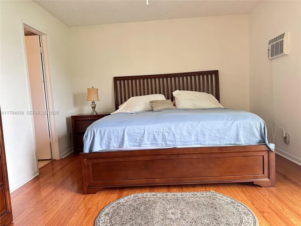 569 N Fanshaw N Boca Raton FL 33434