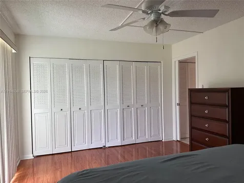 569 N Fanshaw N Boca Raton FL 33434