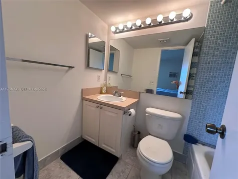 569 N Fanshaw N Boca Raton FL 33434