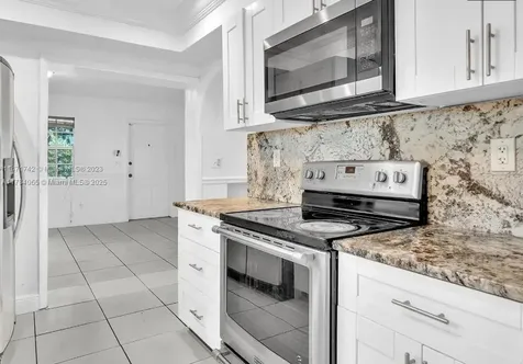 936 NE 132nd Street North Miami FL 33161