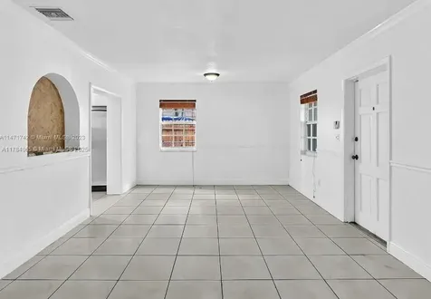 936 NE 132nd Street North Miami FL 33161