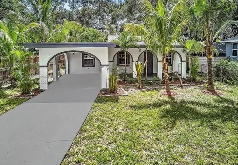 936 NE 132nd Street North Miami FL 33161