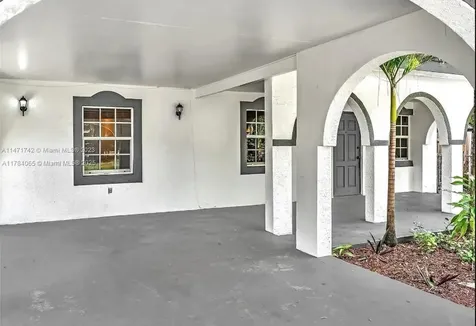 936 NE 132nd Street North Miami FL 33161