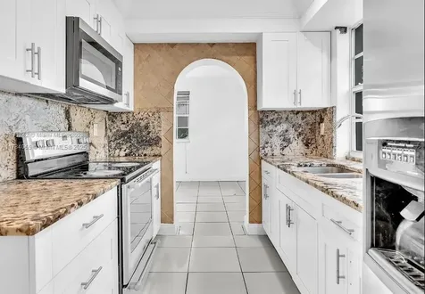 936 NE 132nd Street North Miami FL 33161