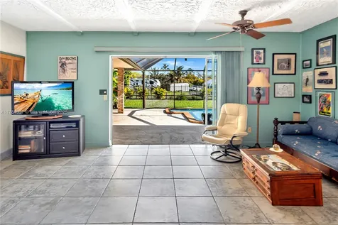 8941 SW 176th Street Palmetto Bay FL 33157
