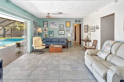 8941 SW 176th Street Palmetto Bay FL 33157