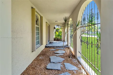 8941 SW 176th Street Palmetto Bay FL 33157