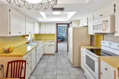 8941 SW 176th Street Palmetto Bay FL 33157