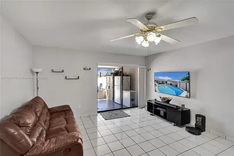 7024 W 17th Court Hialeah FL 33014