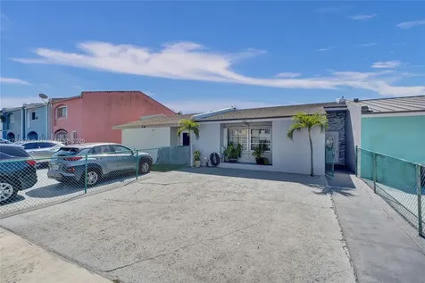 7024 W 17th Court Hialeah FL 33014