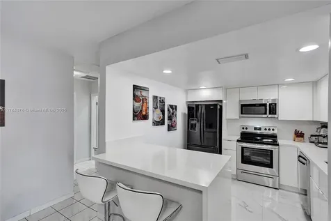 7024 W 17th Court Hialeah FL 33014