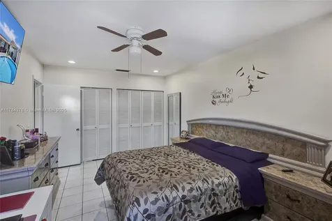 7024 W 17th Court Hialeah FL 33014