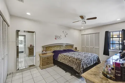 7024 W 17th Court Hialeah FL 33014
