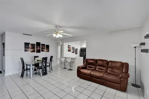7024 W 17th Court Hialeah FL 33014