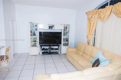 1735 NW 77th Avenue Pembroke Pines FL 33024