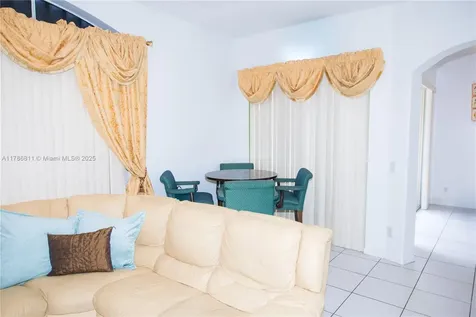 1735 NW 77th Avenue Pembroke Pines FL 33024