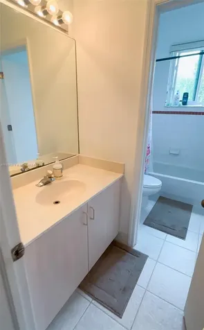1735 NW 77th Avenue Pembroke Pines FL 33024
