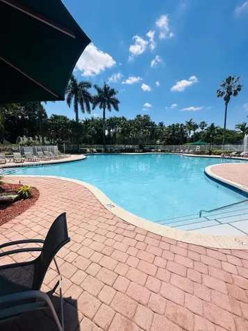 1735 NW 77th Avenue Pembroke Pines FL 33024