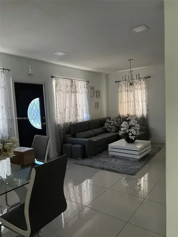 7225 SW 21st Street Miami FL 33155