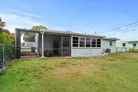 1770 NW 9th Street Homestead FL 33030