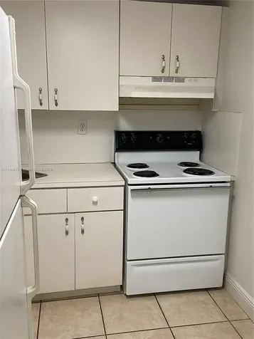 666 W 81st Street Hialeah FL 33014