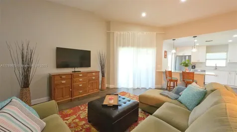 685 SE 22nd Lane Homestead FL 33033