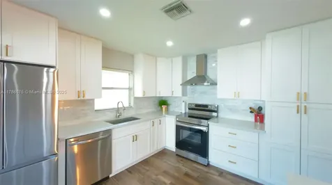 685 SE 22nd Lane Homestead FL 33033