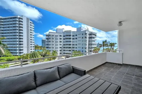 11 Island Avenue Miami Beach FL 33139
