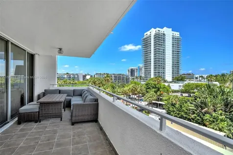 11 Island Avenue Miami Beach FL 33139