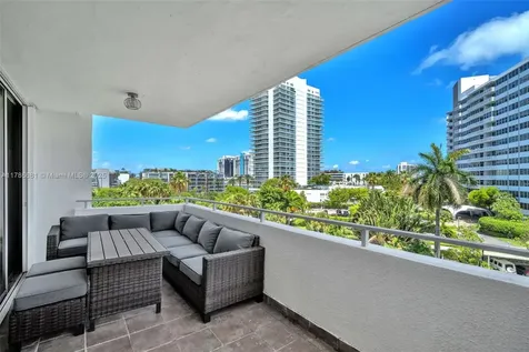 11 Island Avenue Miami Beach FL 33139