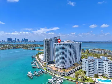 11 Island Avenue Miami Beach FL 33139